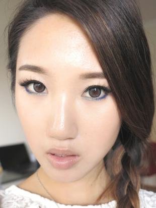 Корейский макияж, макияж для широко поставленных азиатских глаз